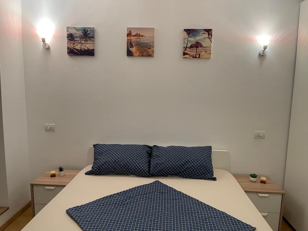 בוקרשט Gold Luxury Apartment Close To Presidential Palace מראה חיצוני תמונה